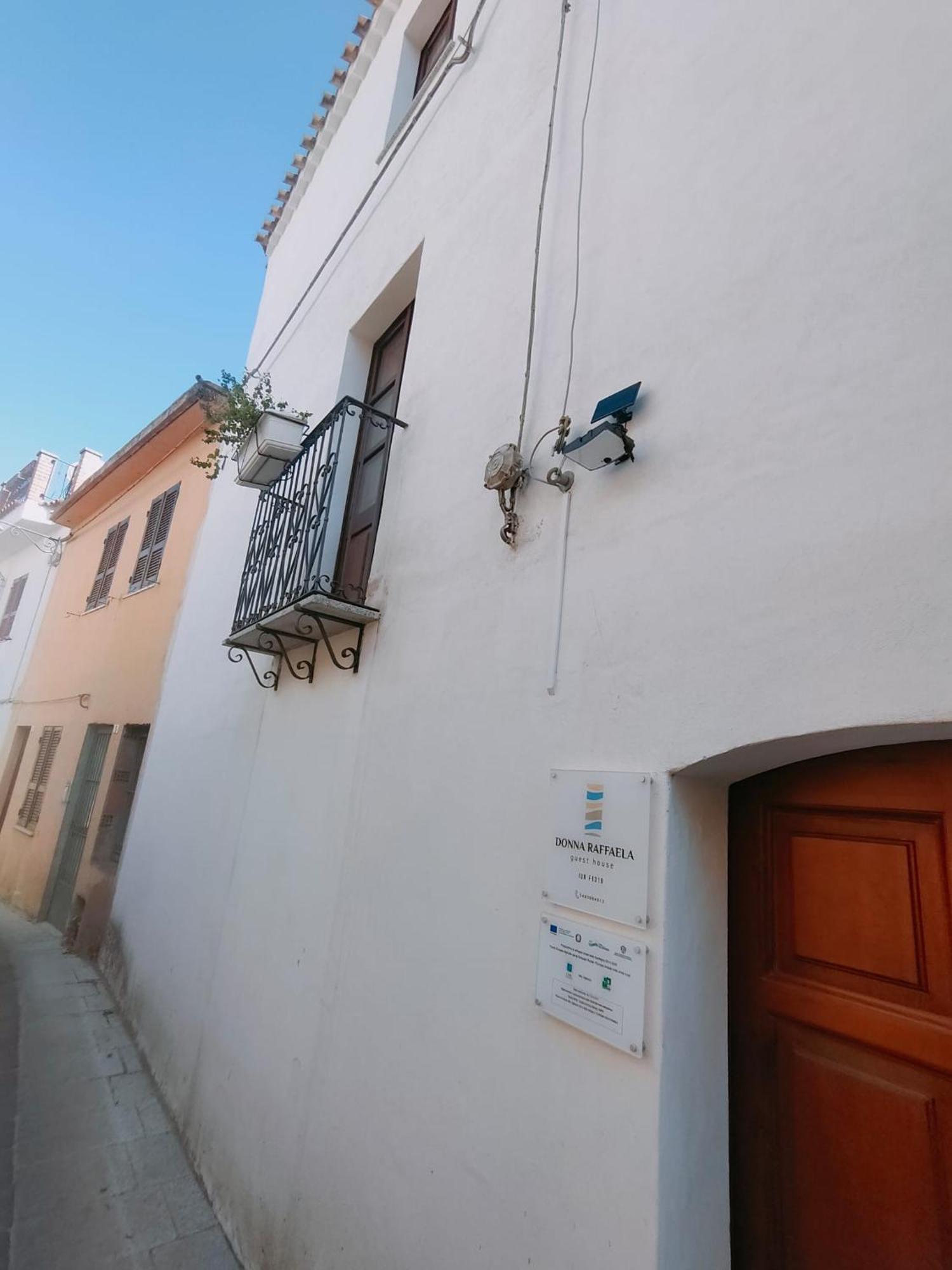 TertenìaDonna Raffaela住宿加早餐旅馆 外观 照片